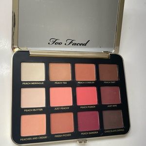 Too Faced Just Peachy Palette